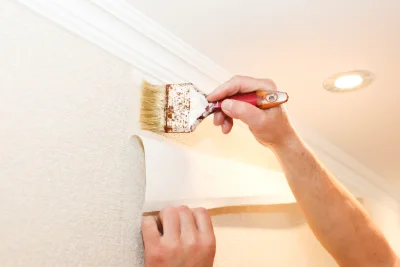 Pose de papier peint à Longes — revêtements muraux et toiles de verre